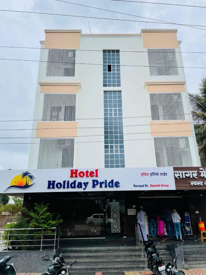 Hotel Holiday Pride Aurangabad  Buitenkant foto